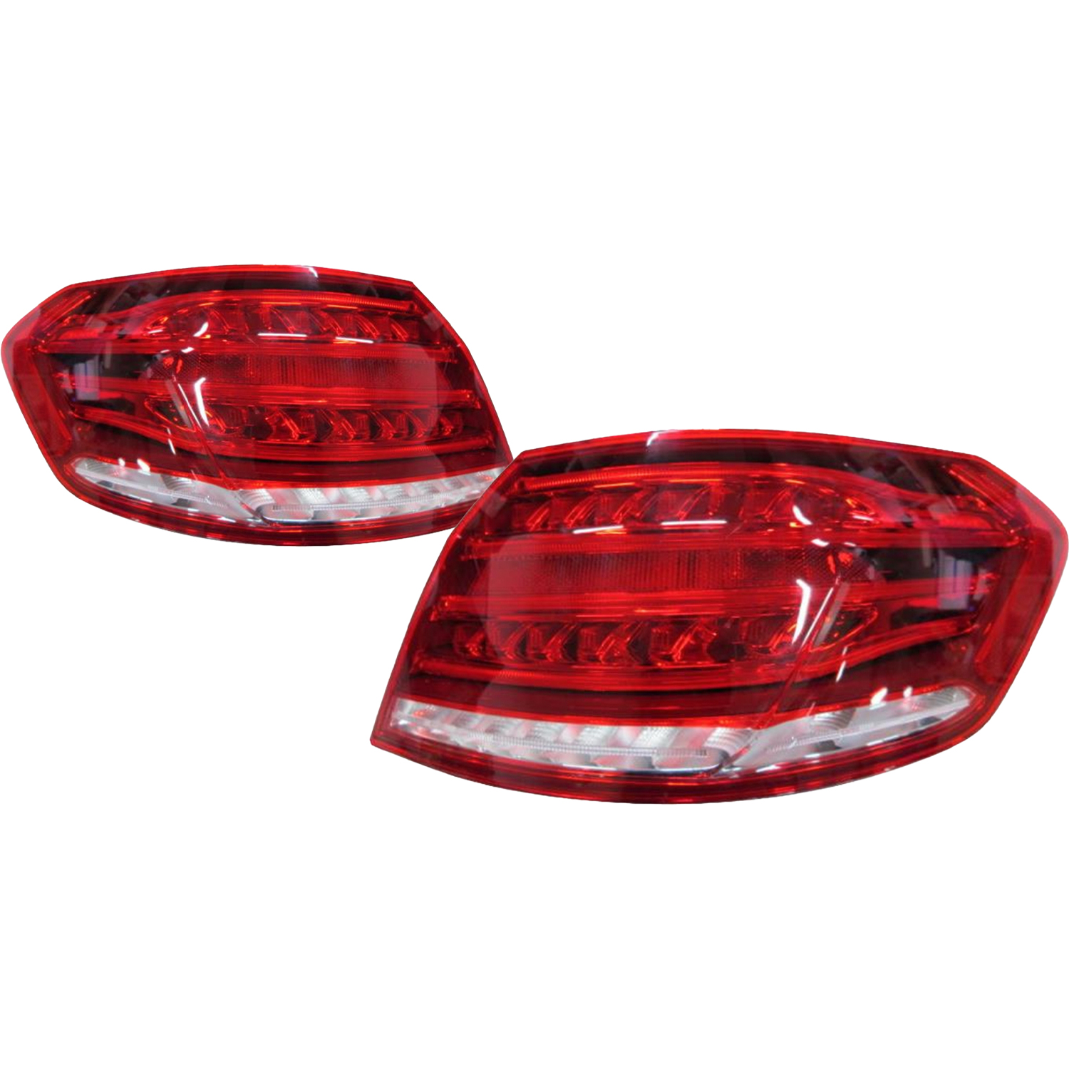 Tail Light Set For 14 Mercedes-Benz E350, 14 Mercedes-Benz E400, 14 Mercedes-Benz E550, 14 Mercedes-Benz E63 AMG; CAPA Certified