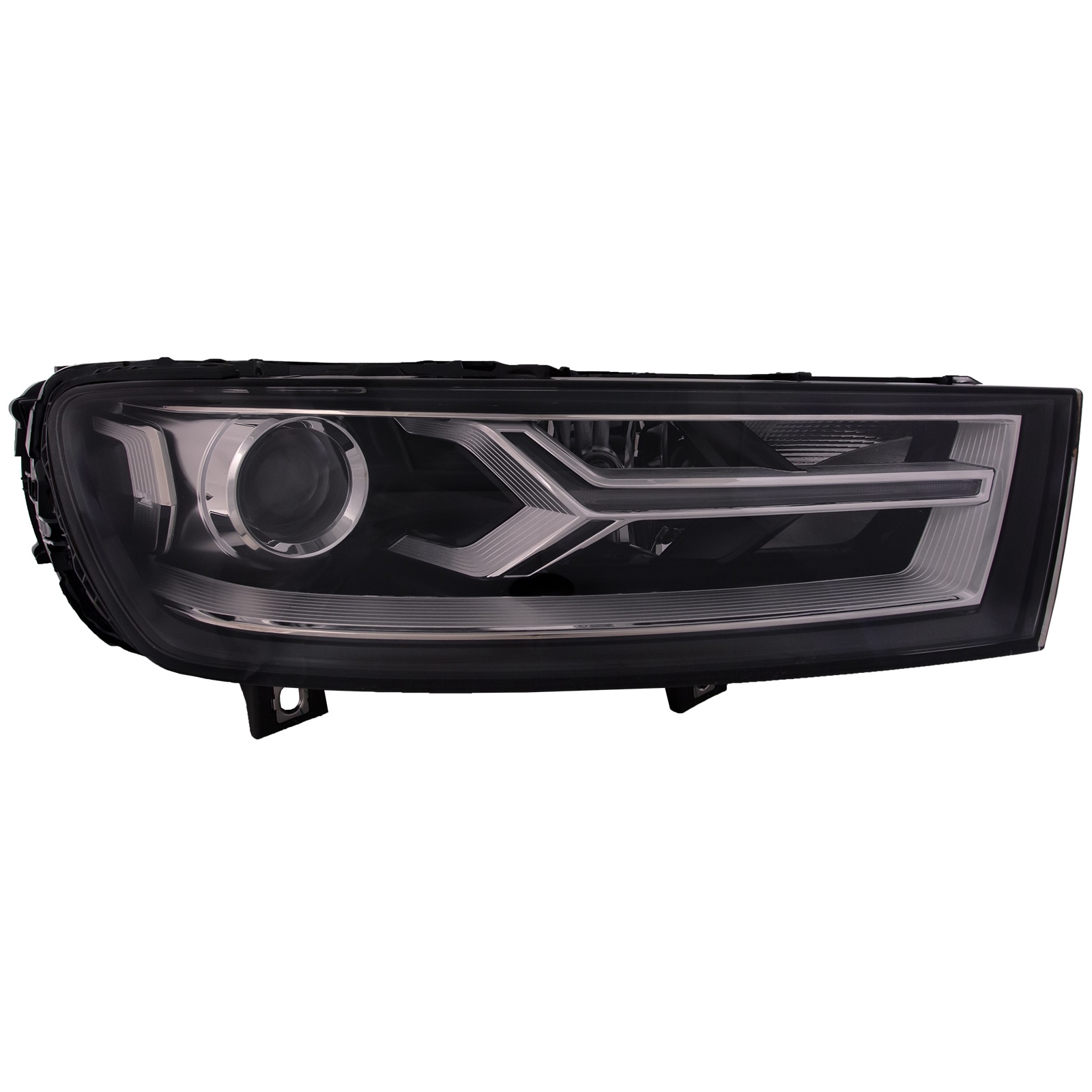 Right Passenger Side Headlight For 17-19 Audi Q7; CAPA Certified
