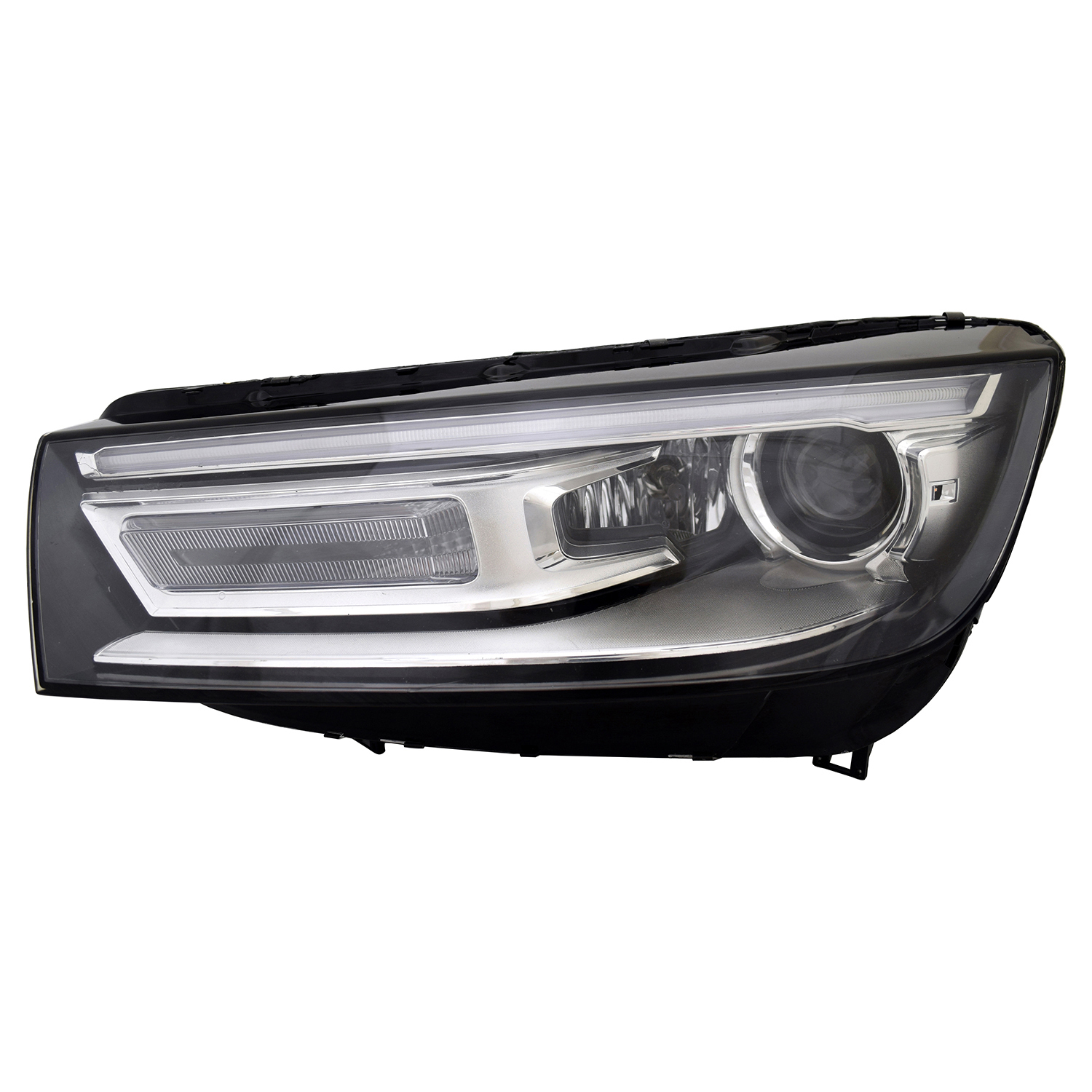 Left Driver Side Headlight For 18-20 Audi Q5, 18-20 Audi SQ5; CAPA Certified