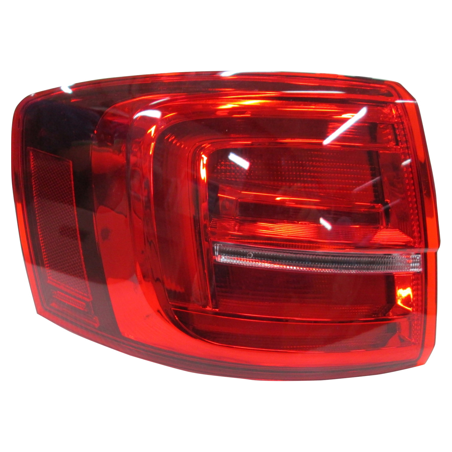 Left Driver Side Tail Light For 15-18 Volkswagen Jetta; CAPA Certified