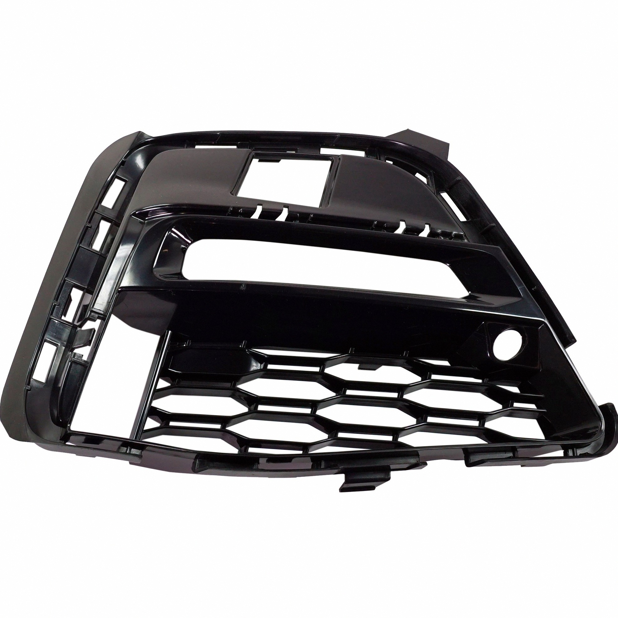 Right Passenger Side Fog Light For 21-22 BMW 330e, 21-22 BMW 330e xDrive, 19-22 BMW 330i, 19-22 BMW 330i xDrive; CAPA Certified
