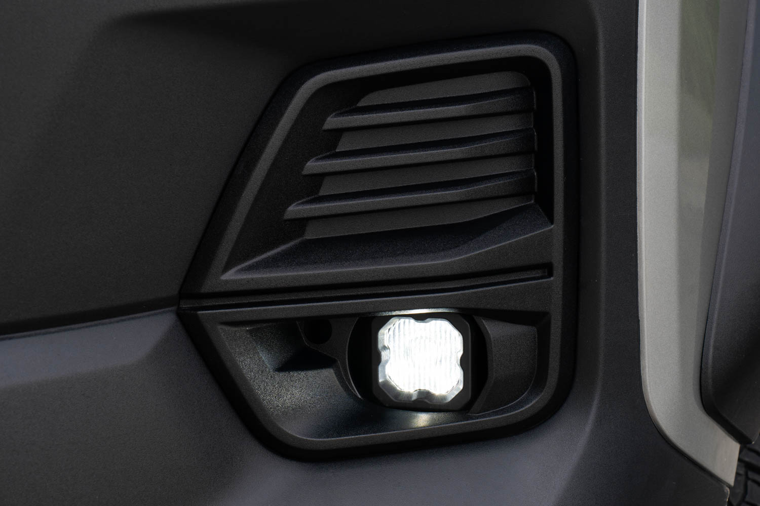 Fog Light For 23-24 Chevrolet Colorado