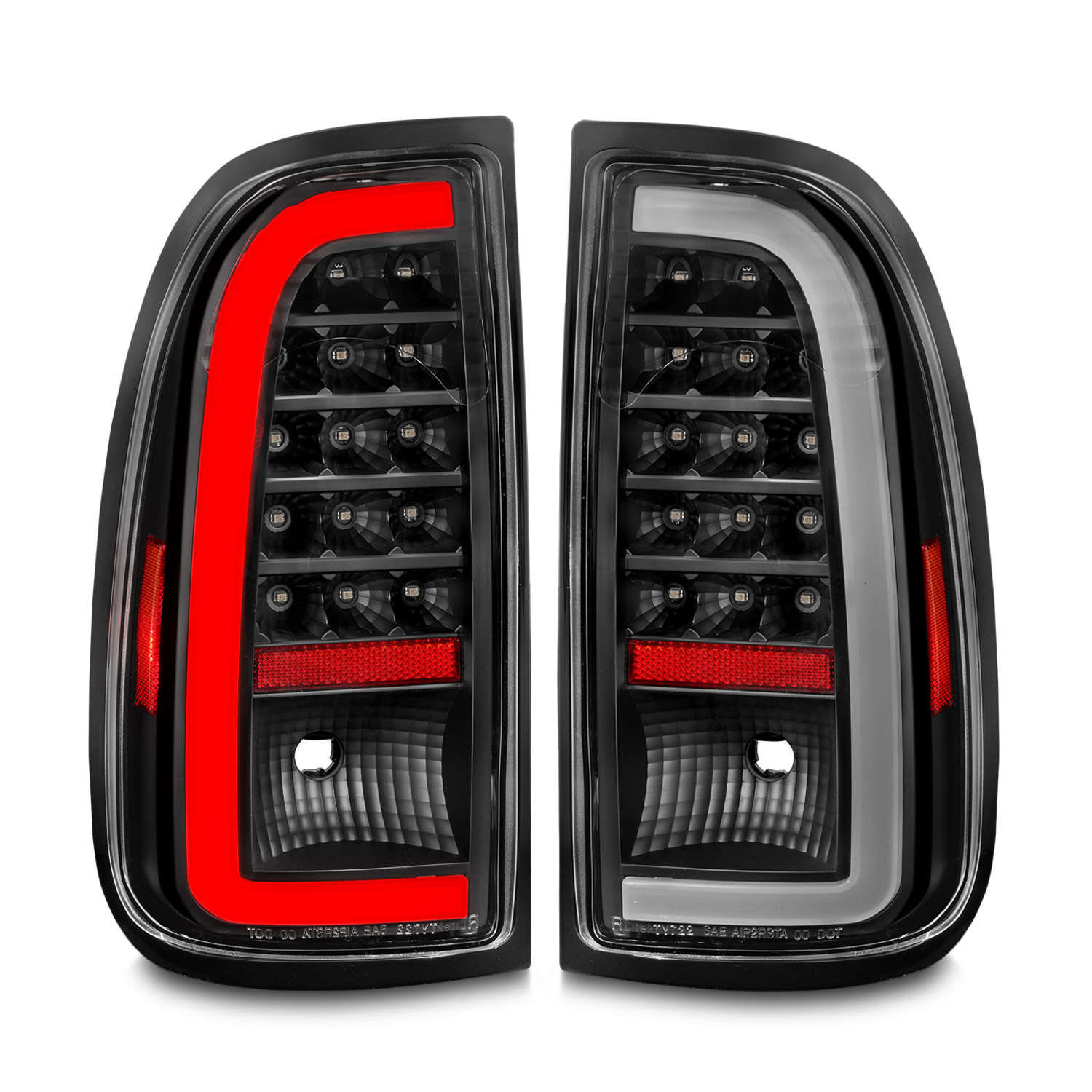 Tail Light Set For 00-06 Toyota Tundra
