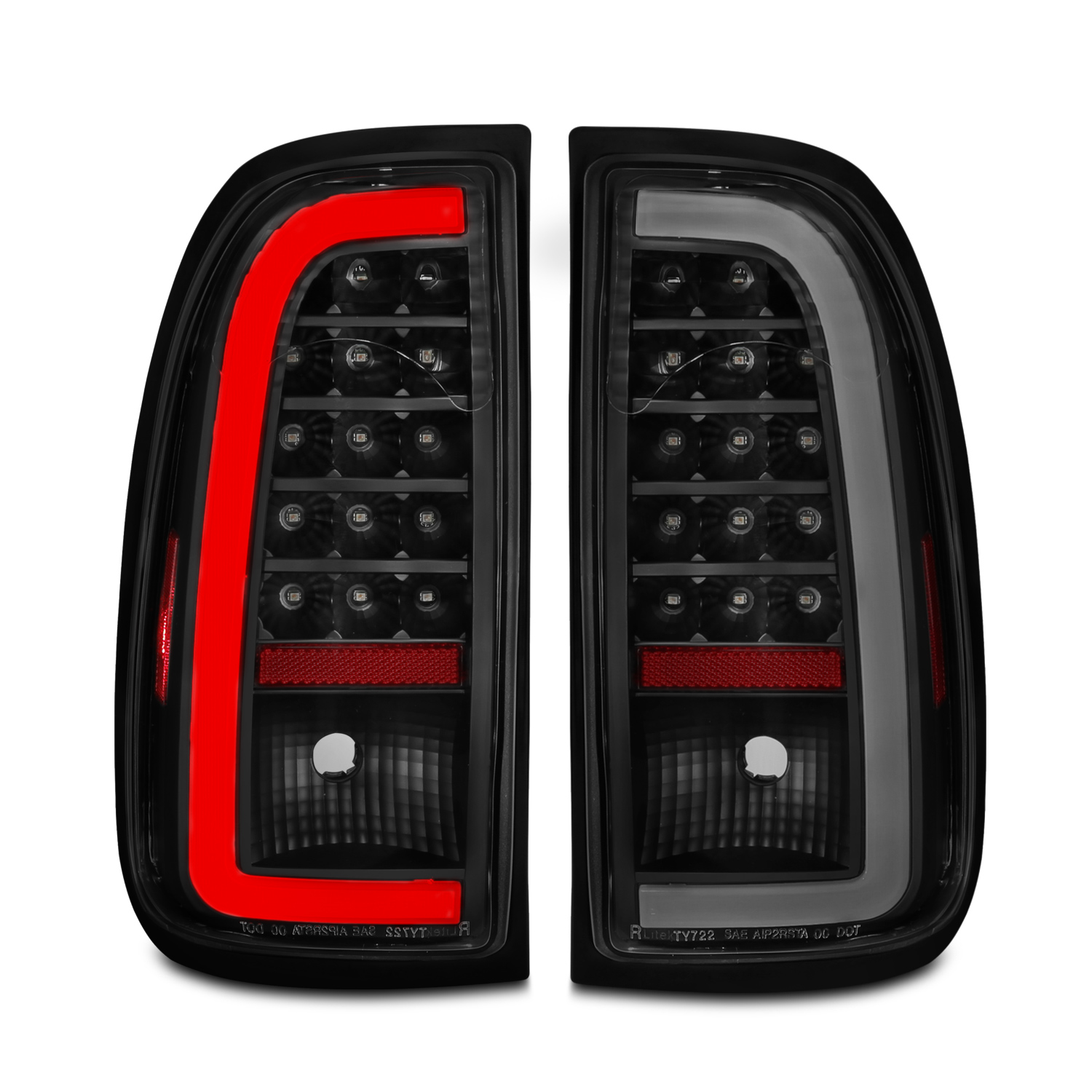 Tail Light Set For 00-06 Toyota Tundra