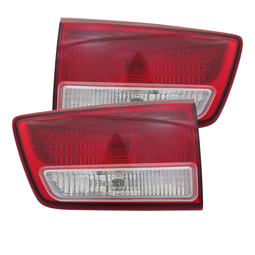 Tail Light Set For 15-16 Kia Sedona