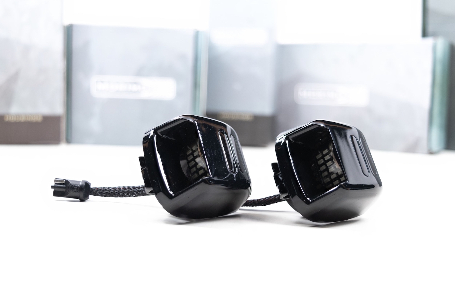 Signal Light For 12-19 Nissan Armada, 12-19 Nissan Frontier, 12-15 Nissan Titan, 12-15 Nissan Xterra