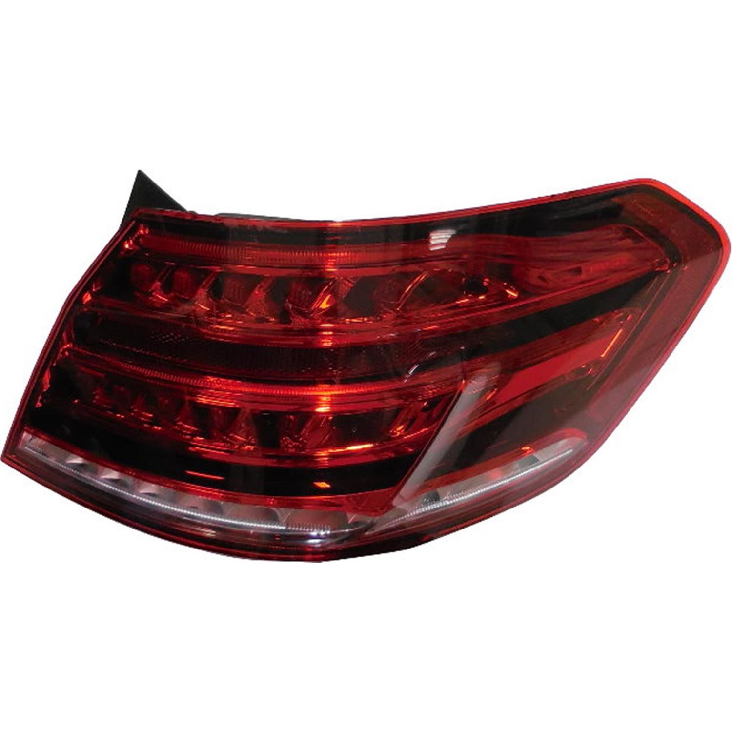 Right Passenger Side Tail Light For 2015-2016 Mercedes-Benz