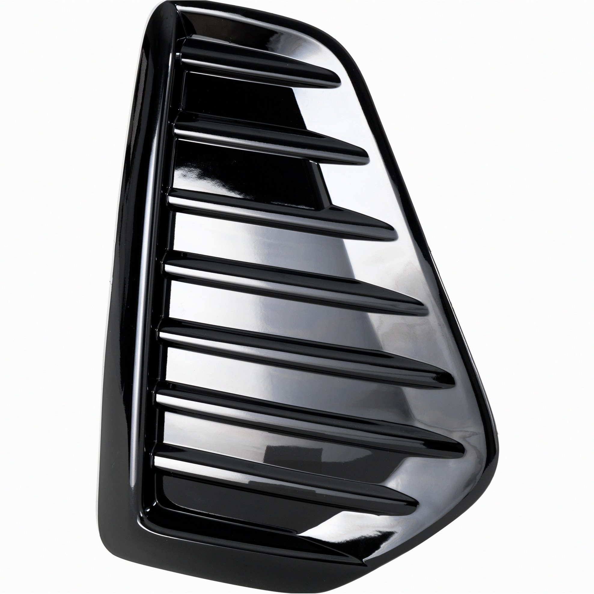 Right Passenger Side Fog Light For 21-24 Nissan Kicks, 25 Nissan Kicks Play; CAPA Certified