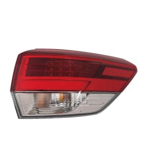 Right Passenger Side Tail Light For 17 Toyota Highlander; CAPA Certified