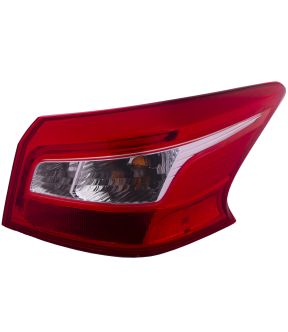 Right Passenger Side Tail Light For 16-19 Nissan Sentra