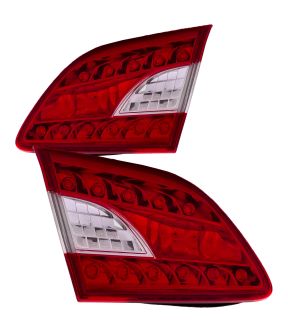 Reflector Set For 13-15 Nissan Sentra; CAPA Certified