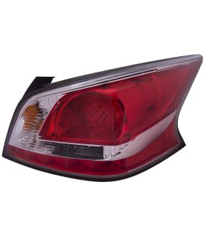 Right Passenger Side Tail Light For 14-15 Nissan Altima