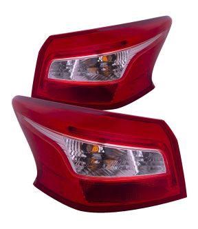 Tail Light Set For 16-19 Nissan Sentra
