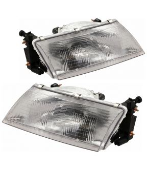 Headlight Set For 95-98 Nissan Sentra